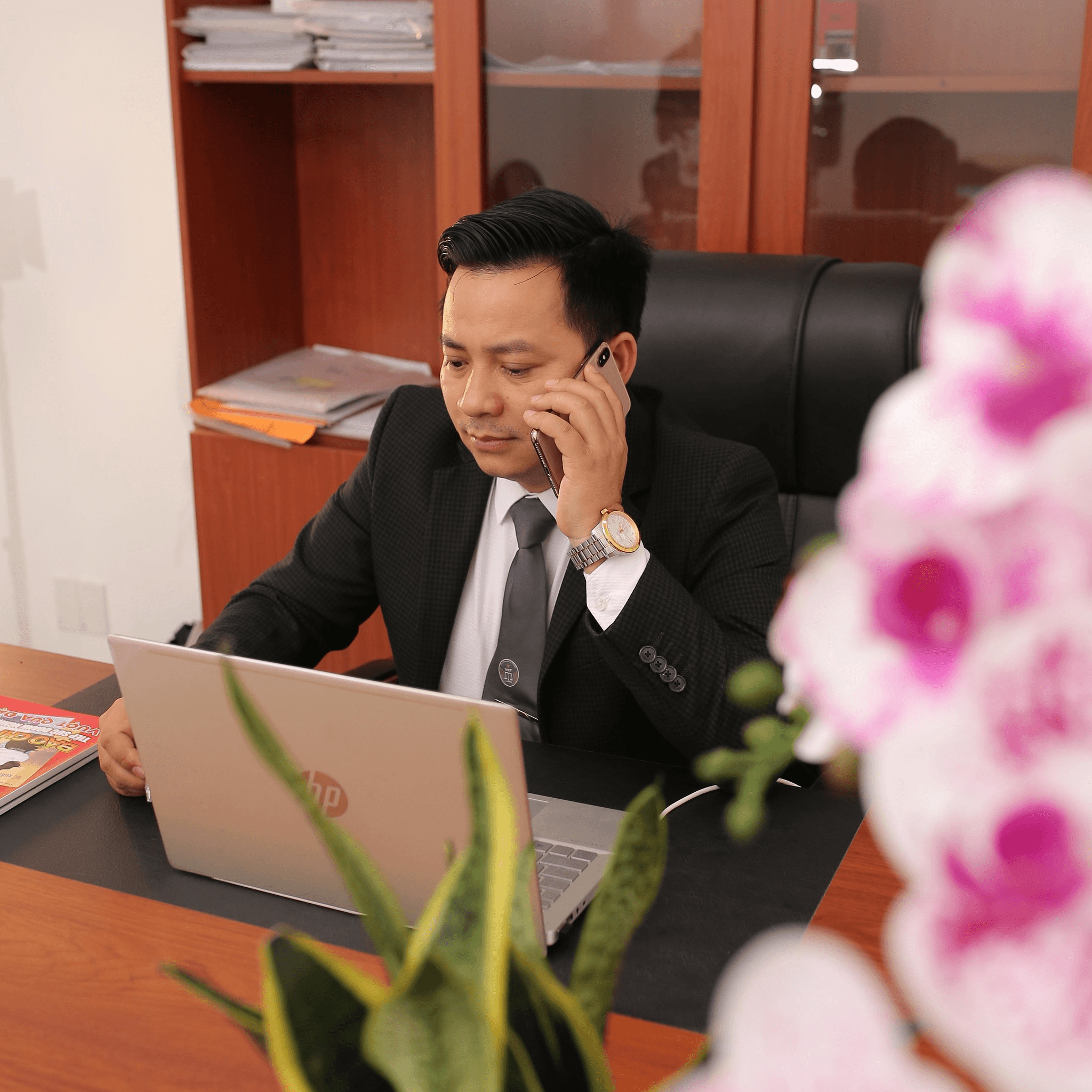 Lãnh đạo Thành Sen Group trong môi trường làm việc chuyên nghiệp